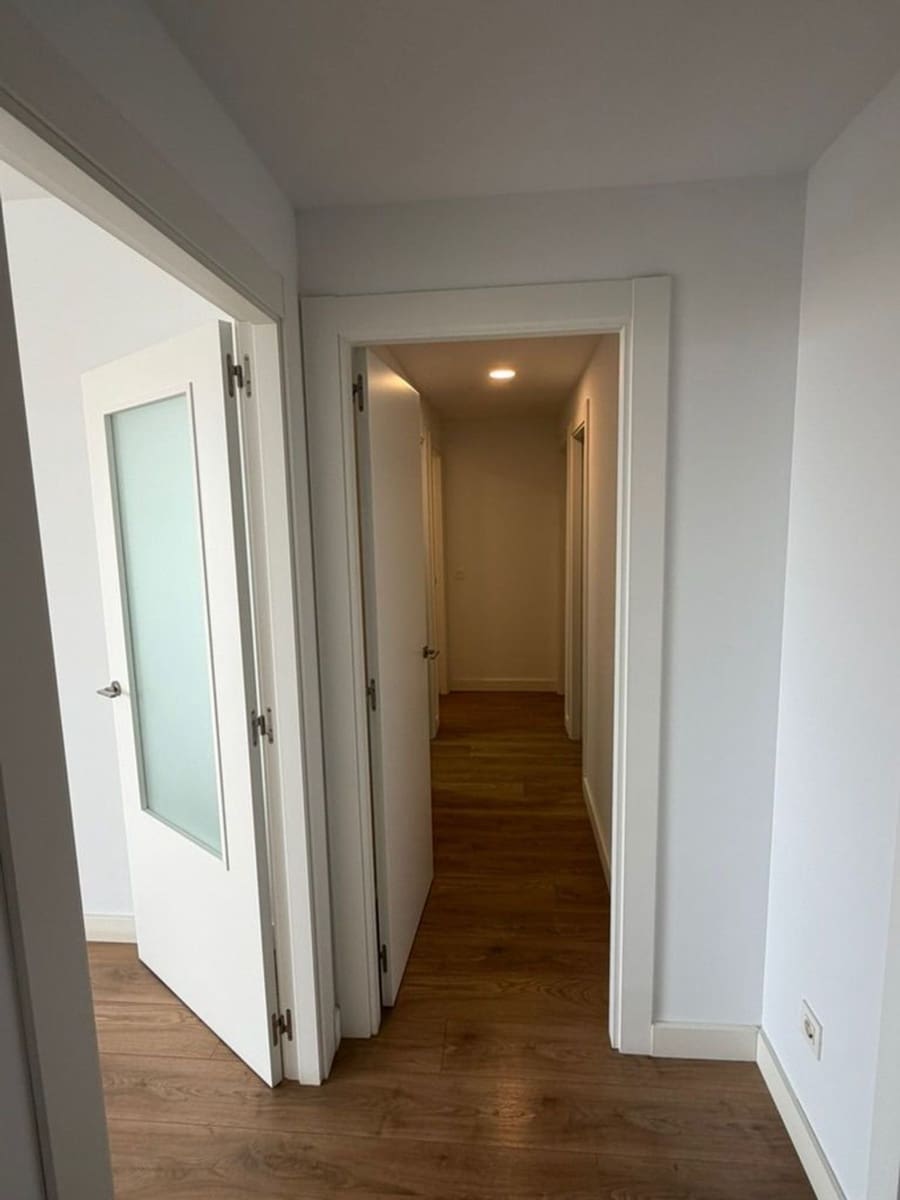 3 sovrum Lägenhet att hyra i Malaga stad med garage - 1 550 € (Ref: 10141543)