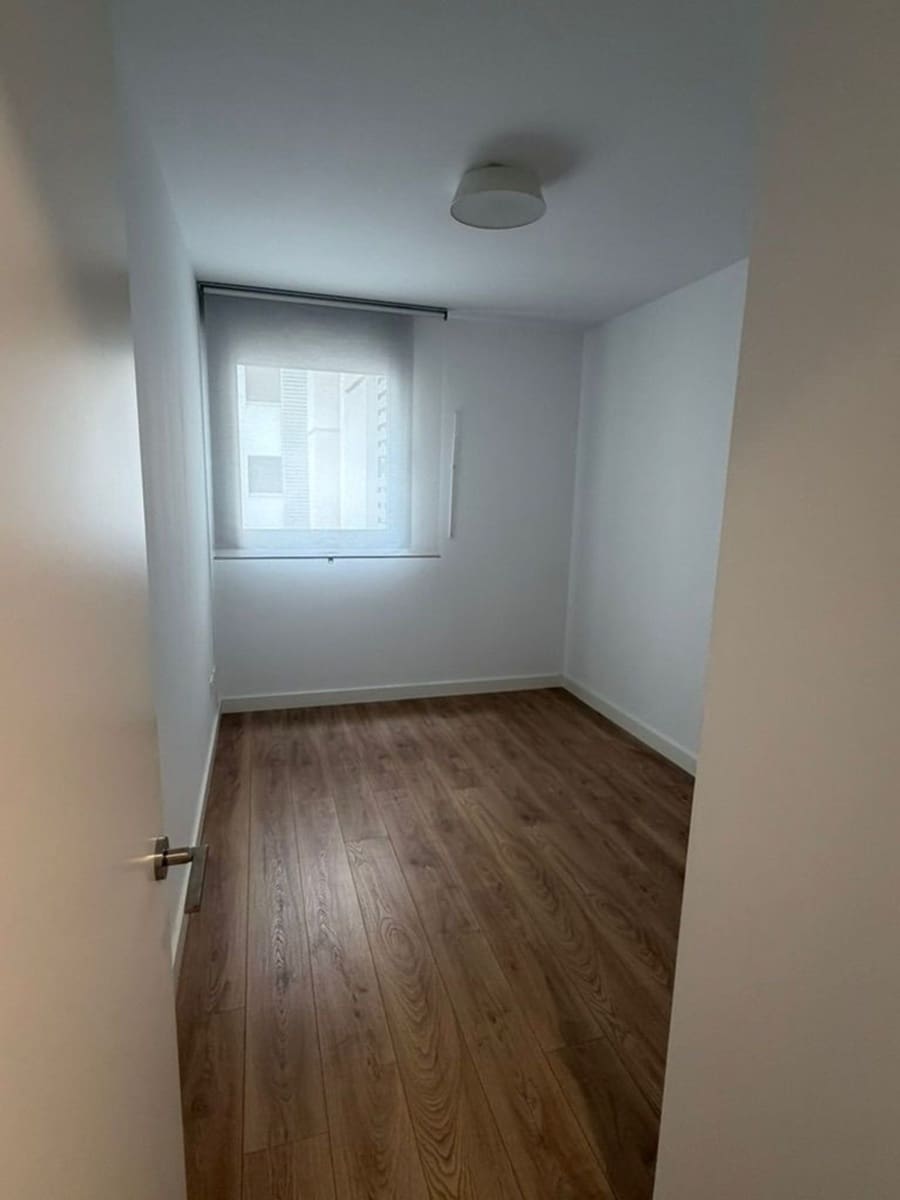 3 sovrum Lägenhet att hyra i Malaga stad med garage - 1 550 € (Ref: 10141543)