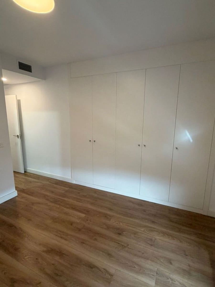 3 sovrum Lägenhet att hyra i Malaga stad med garage - 1 550 € (Ref: 10141543)