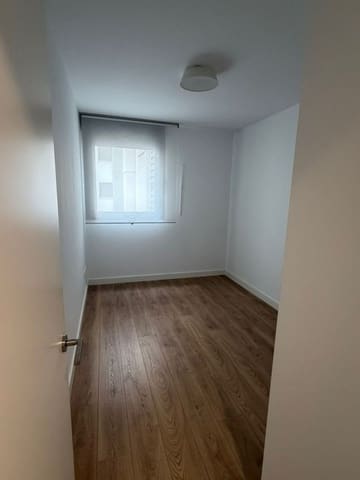 3 sovrum Lägenhet att hyra i Hacienda Bizcochero, Málaga stad med garage - 1 550 € (Ref: 10141543)