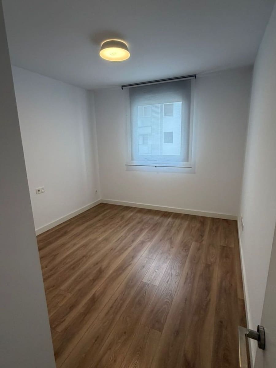 3 sovrum Lägenhet att hyra i Malaga stad med garage - 1 550 € (Ref: 10141543)