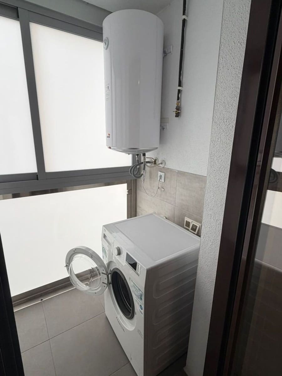 3 sovrum Lägenhet att hyra i Malaga stad med garage - 1 550 € (Ref: 10141543)
