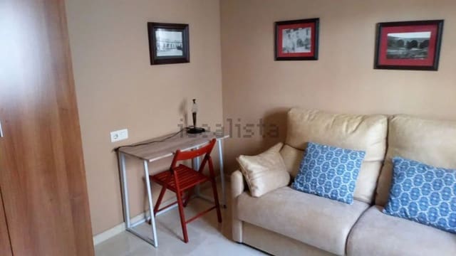 5 makuuhuone Omakotitalo myytävänä paikassa Torre del Mar, Vélez-Málaga mukana uima-altaan 
autotalli - 550 000 € (Ref: 10141544)
