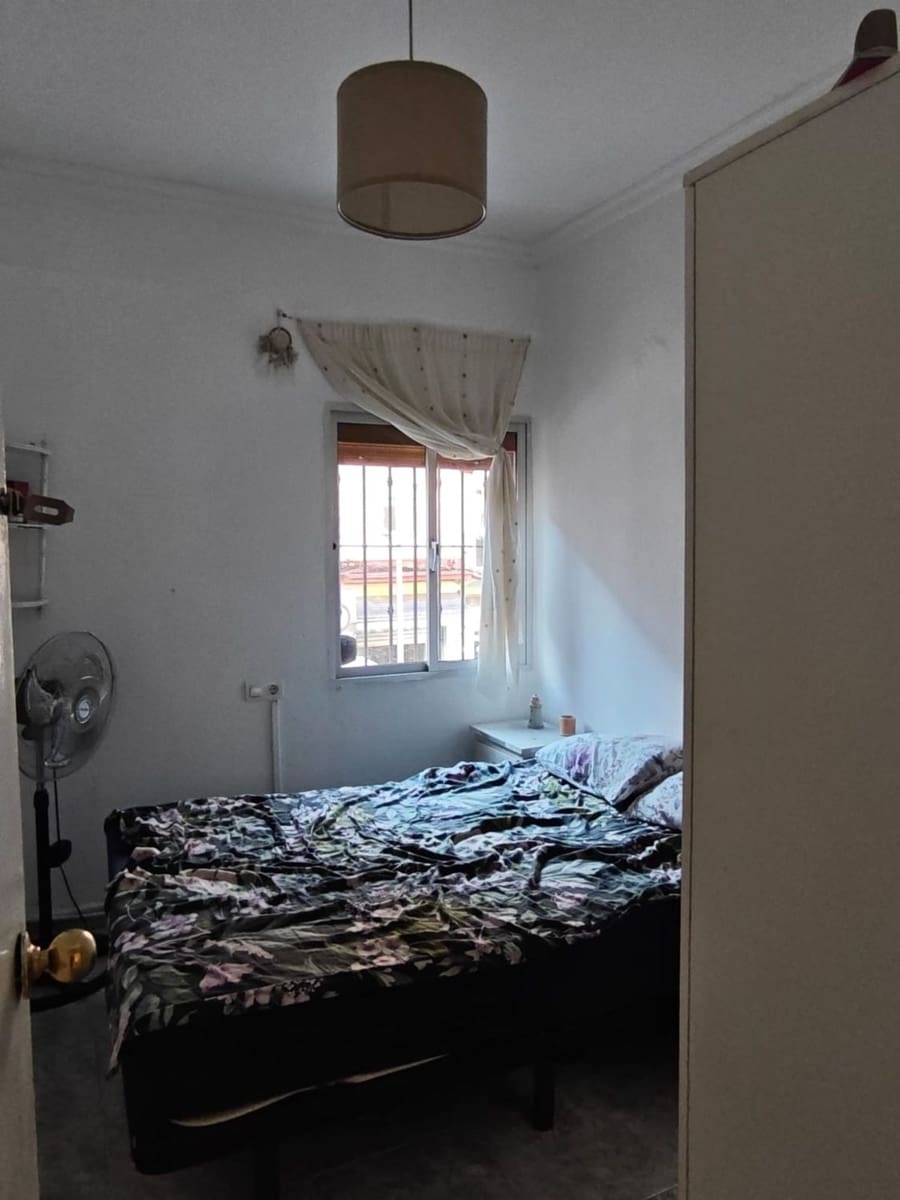 3 soverom Leilighet til salgs i Malaga by med garasje - € 220 000 (Ref: 10165996)