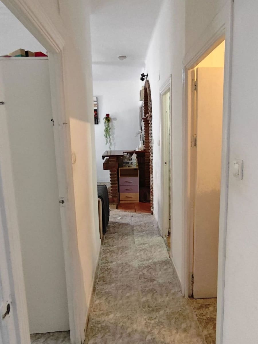 3 soverom Leilighet til salgs i Malaga by med garasje - € 220 000 (Ref: 10165996)