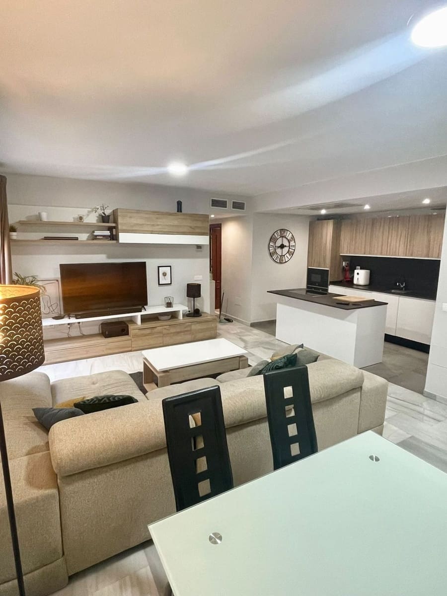 2 sypialnia Apartament do wynajęcia w Torremolinos z garażem - 1 700 € (Ref: 10165997)