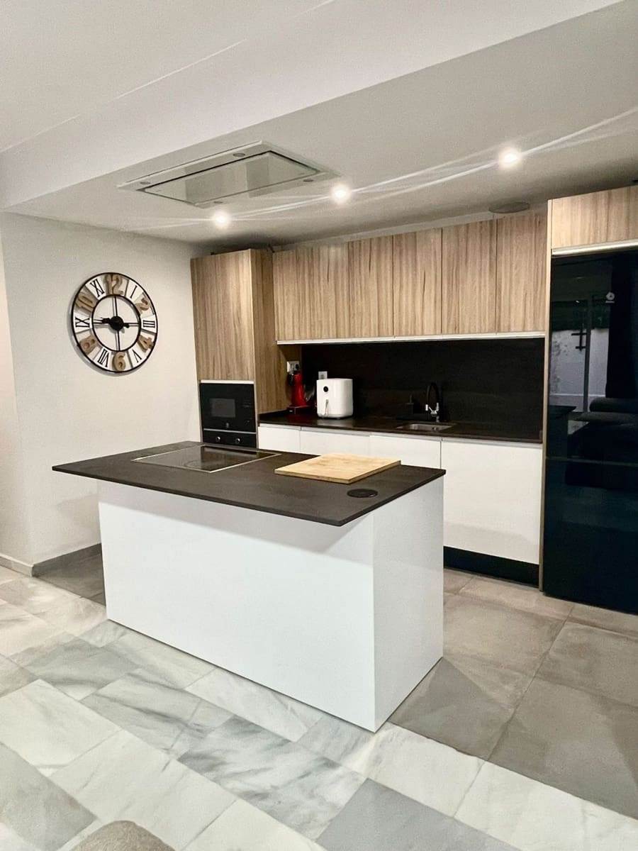2 sypialnia Apartament do wynajęcia w Torremolinos z garażem - 1 700 € (Ref: 10165997)