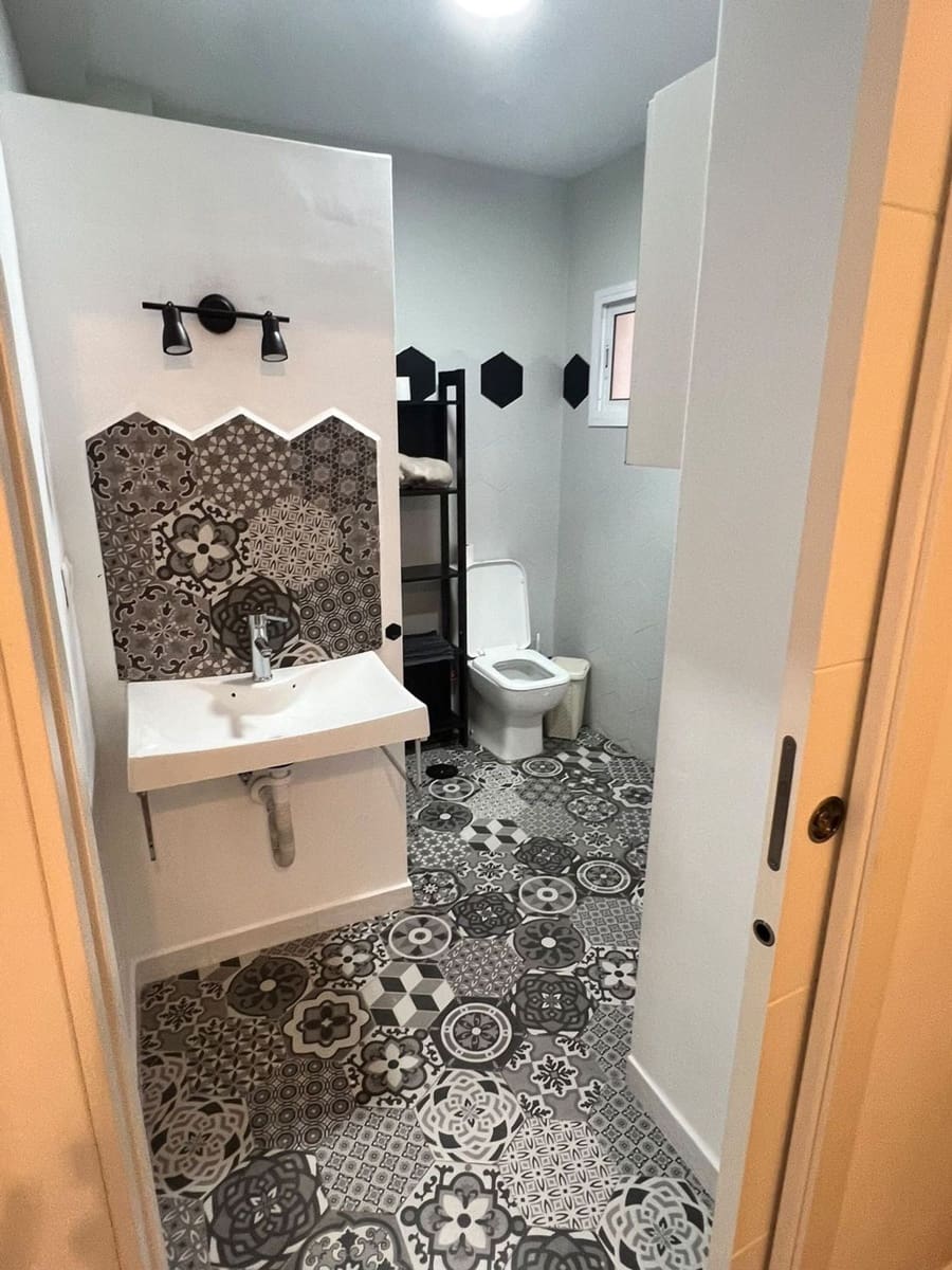 2 slaapkamer Appartement te huur in Malaga stad met garage - € 1.300 (Ref: 10173174)