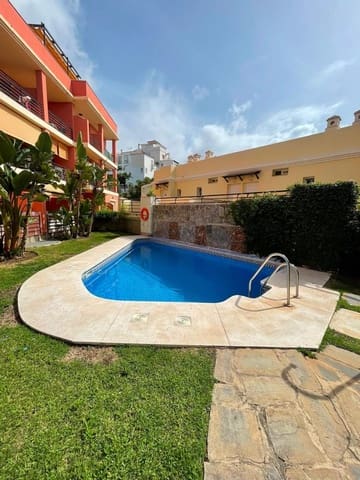 1 slaapkamer Appartement te koop in Torre de Benagalbon, Rincón de la Victoria met zwembad garage - € 240.000 (Ref: 10176146)