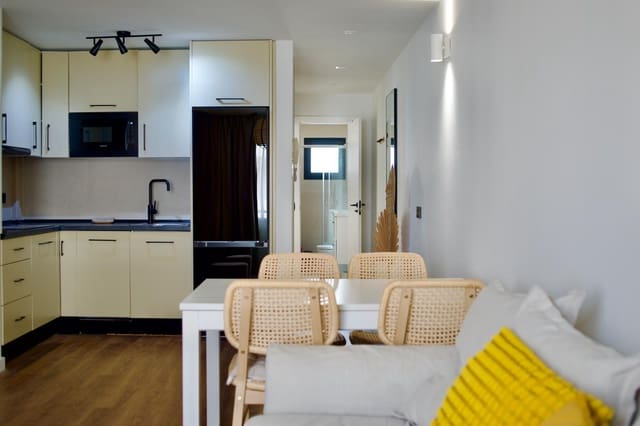 4 Zimmer Wohnung zu verkaufen in El Cotillo, La Oliva - 390.000 € (Ref: 10012606)