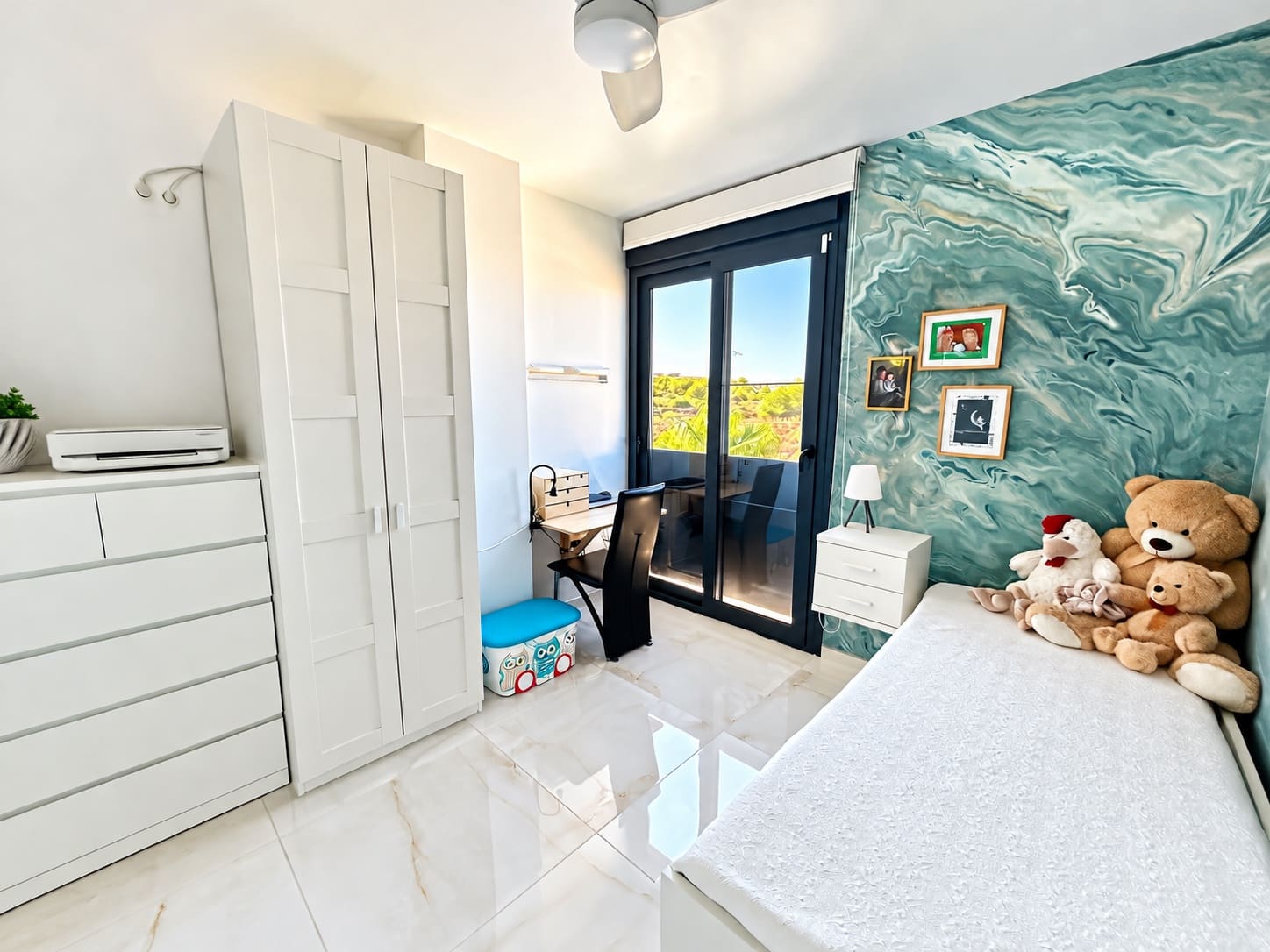 Apartamento de 3 habitaciones en Los Almendros (Orihuela Costa) en venta con piscina garaje - 285.000 € (Ref: 10103501)