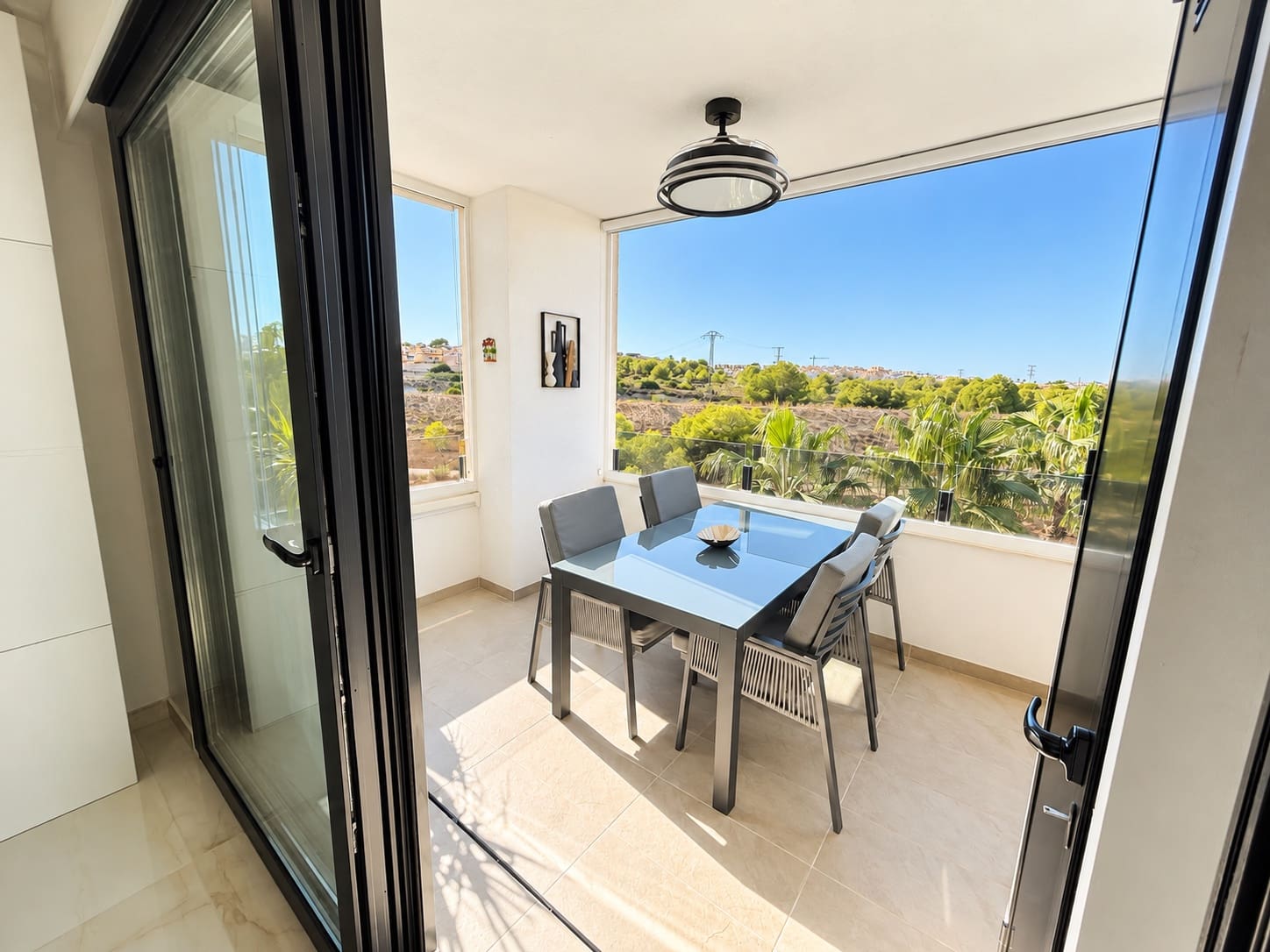Apartamento de 3 habitaciones en Los Almendros (Orihuela Costa) en venta con piscina garaje - 285.000 € (Ref: 10103501)