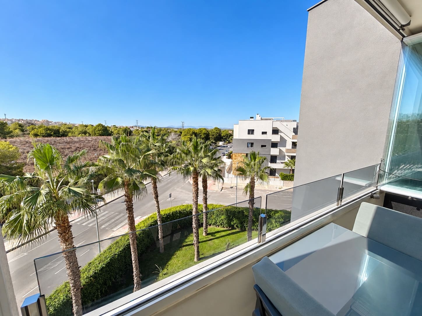 Apartamento de 3 habitaciones en Los Almendros (Orihuela Costa) en venta con piscina garaje - 285.000 € (Ref: 10103501)