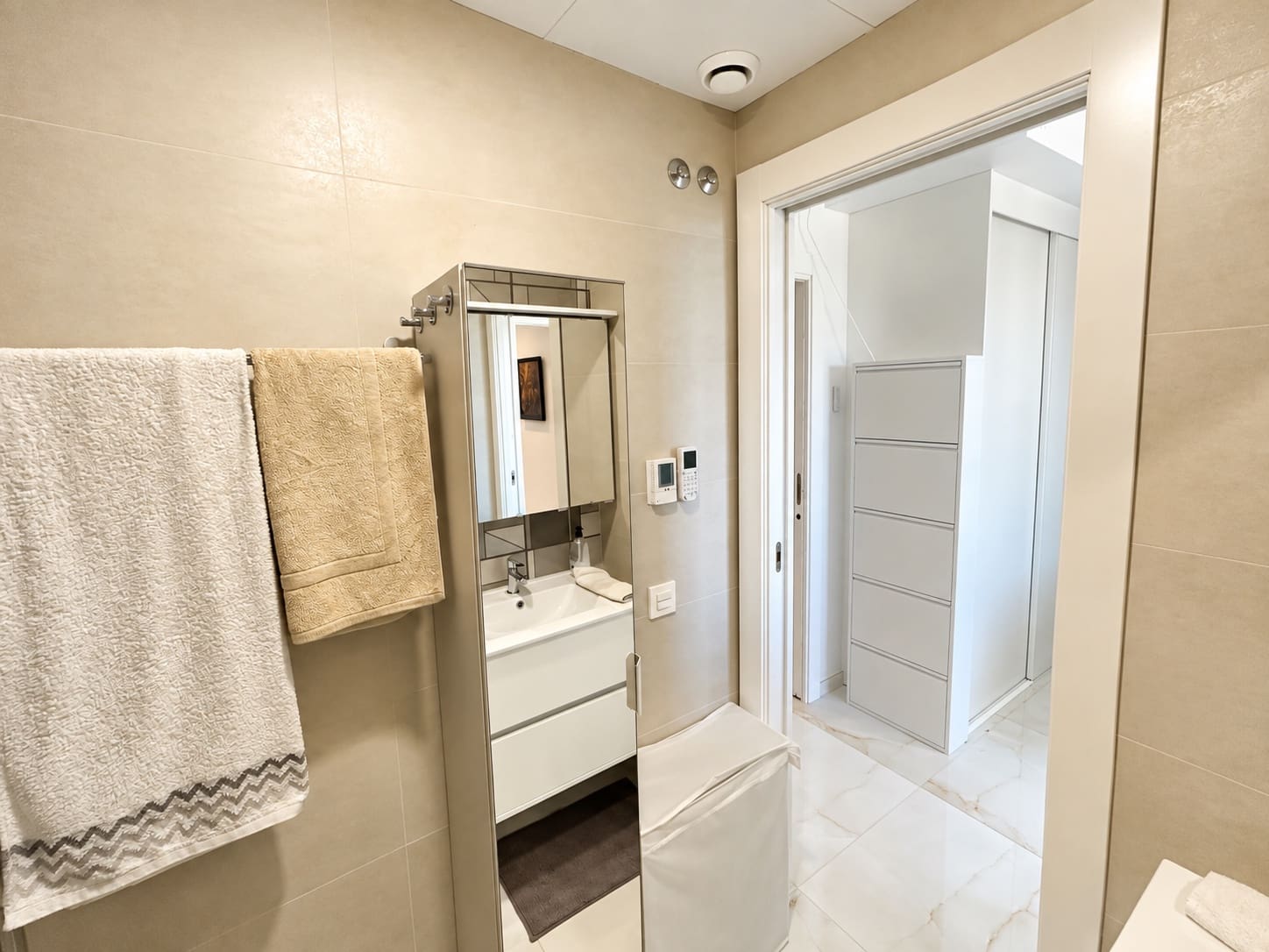 Apartamento de 3 habitaciones en Los Almendros (Orihuela Costa) en venta con piscina garaje - 285.000 € (Ref: 10103501)