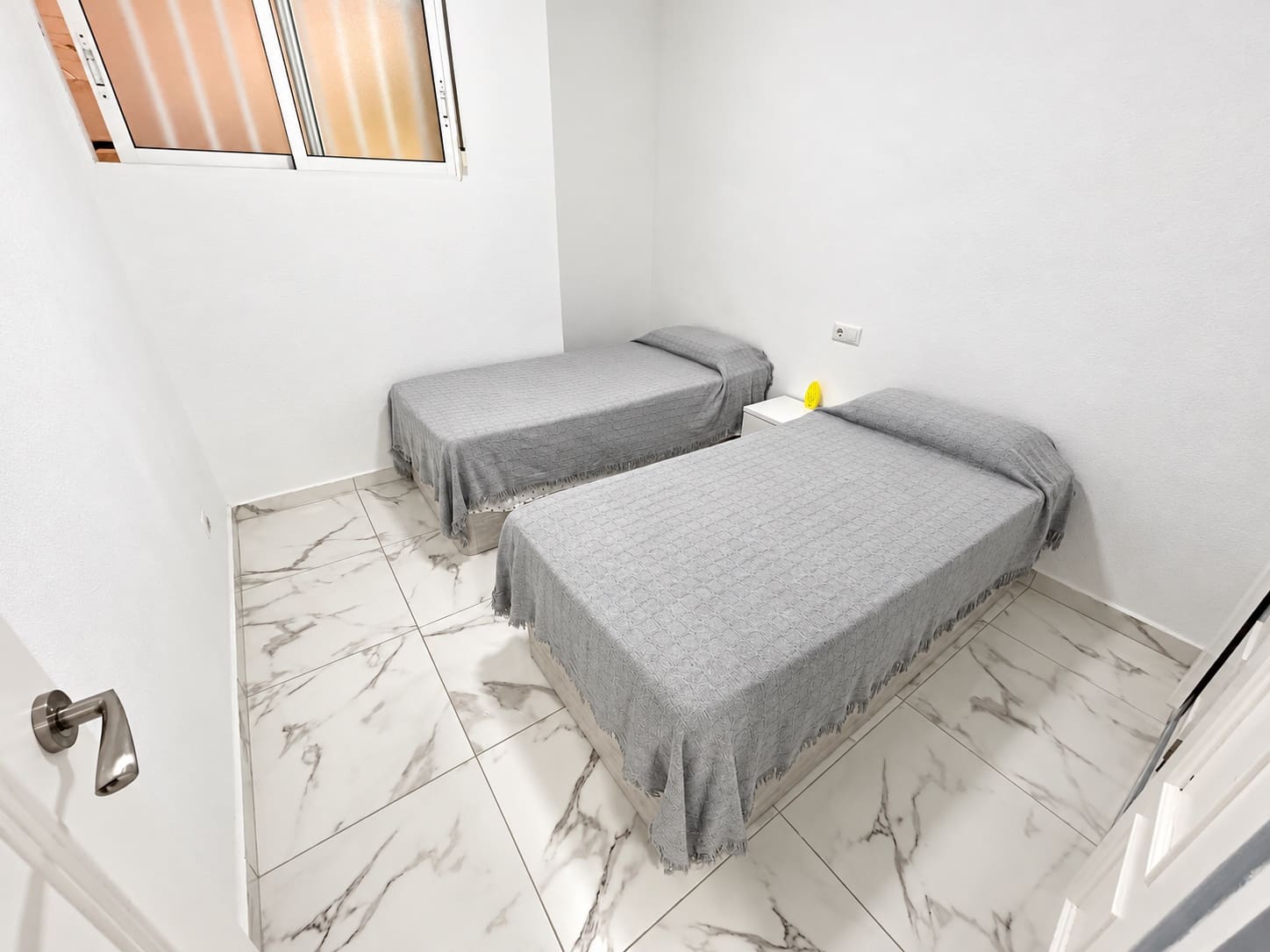 2 soveværelse Strandlejlighed til salg i Torrevieja - € 199.999 (Ref: 10111036)