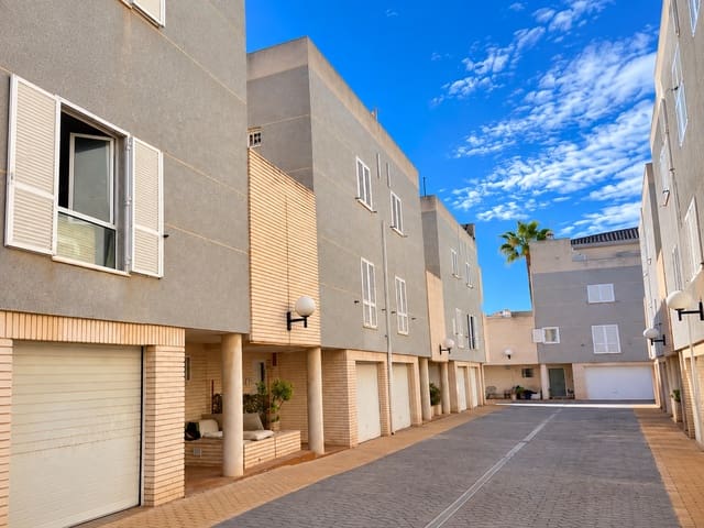 2 sypialnia Dom na sprzedaż w Torreblanca, Torrevieja z basenem garażem - 249 999 € (Ref: 10118497)
