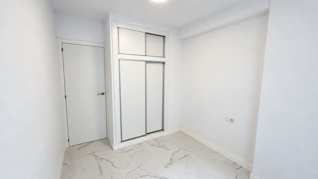 3 soverom Strandleiligheter til salgs i Centro - Muelle Pesquero, Torrevieja - € 199 999 (Ref: 10150418)