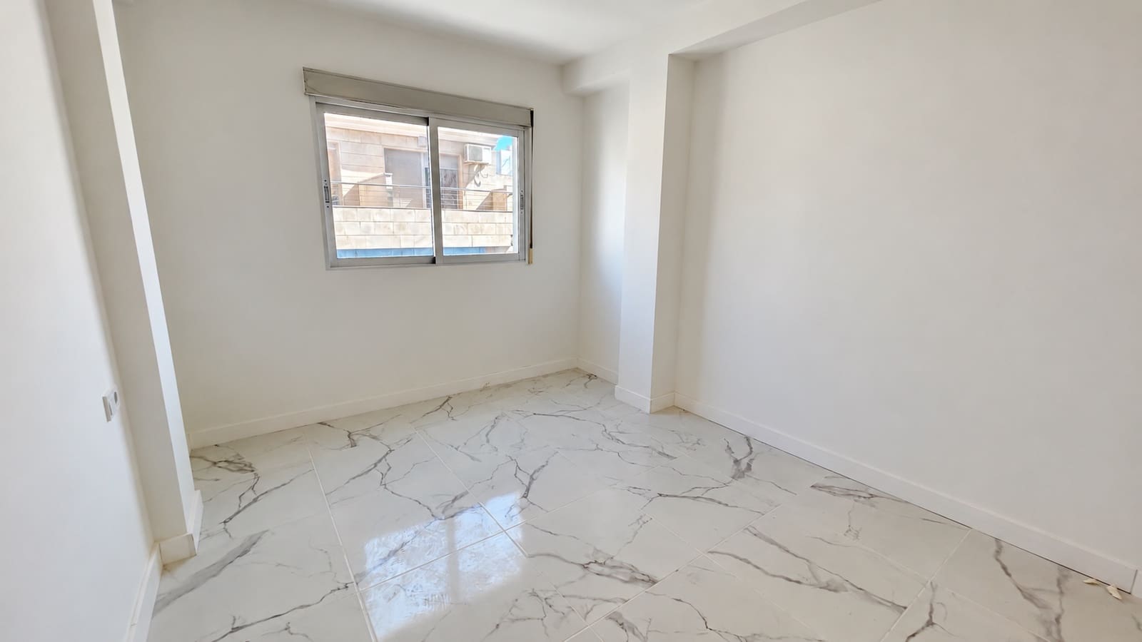 Apartamento Playa de 3 habitaciones en Torrevieja en venta - 199.999 € (Ref: 10150418)