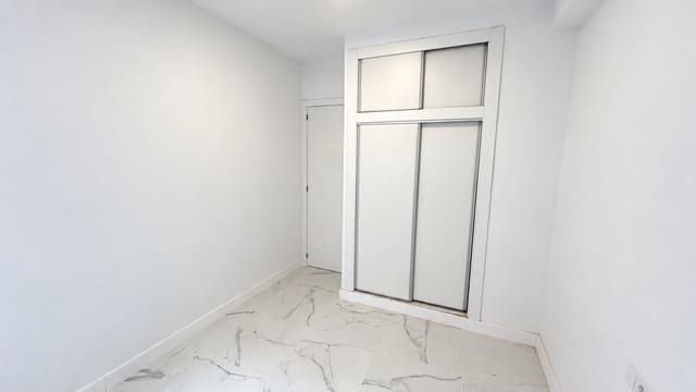 3 soverom Strandleiligheter til salgs i Centro - Muelle Pesquero, Torrevieja - € 199 999 (Ref: 10150418)