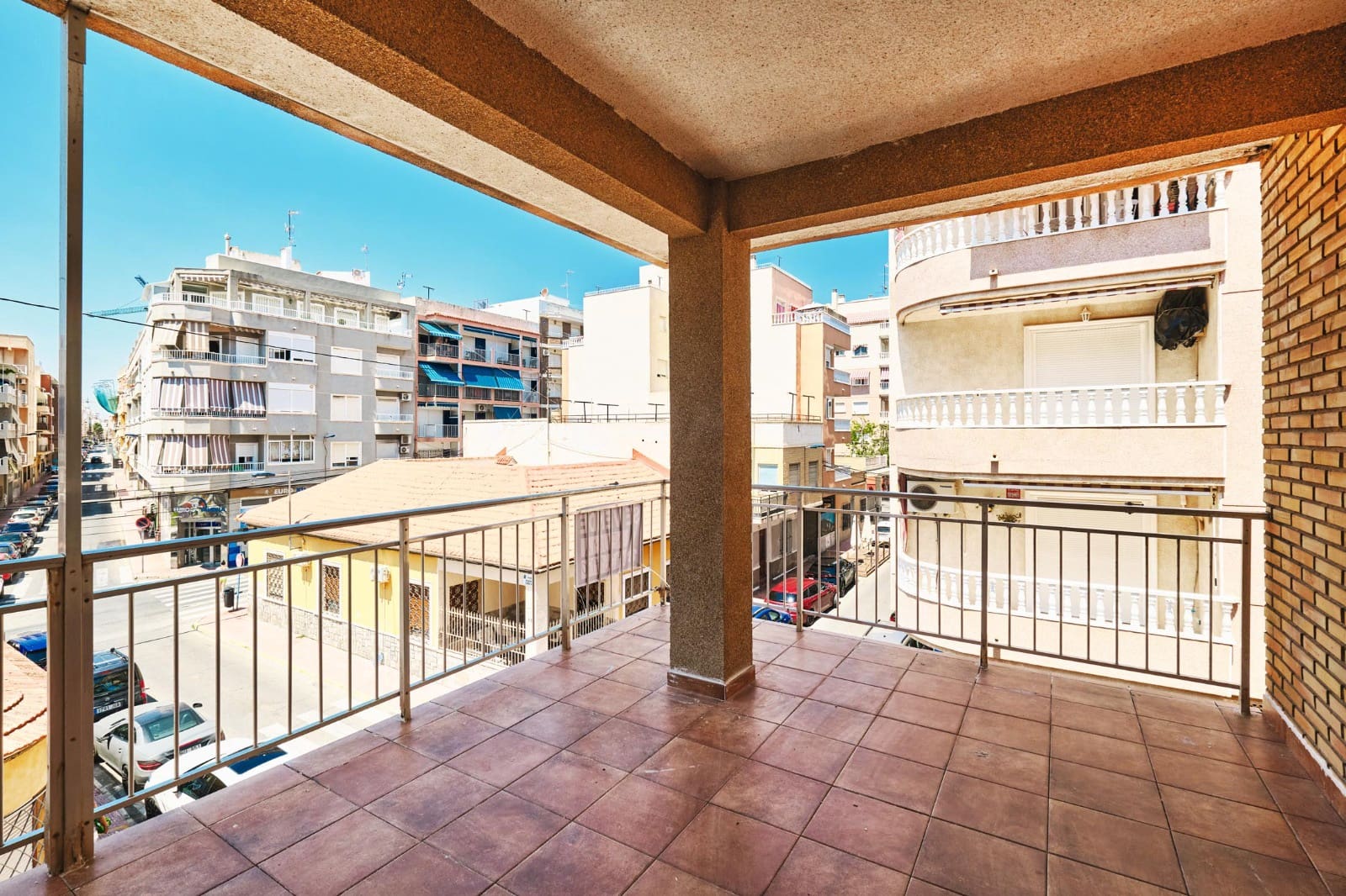 4 sypialnia Apartament przy plaży na sprzedaż w Torrevieja - 265 000 € (Ref: 10153905)