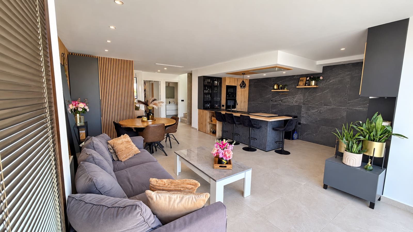 6 sypialnia Willa na sprzedaż w Algorfa z basenem garażem - 699 000 € (Ref: 10177593)