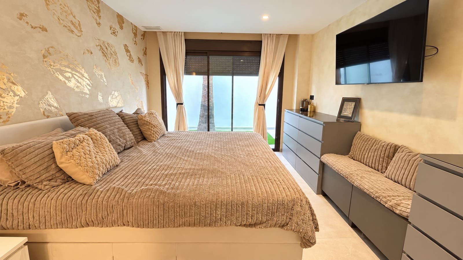 6 sypialnia Willa na sprzedaż w Algorfa z basenem garażem - 699 000 € (Ref: 10177593)