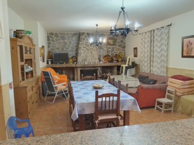 4 sypialnia Willa na sprzedaż w Arcos de la Frontera z basenem garażem - 280 000 € (Ref: 10016354)
