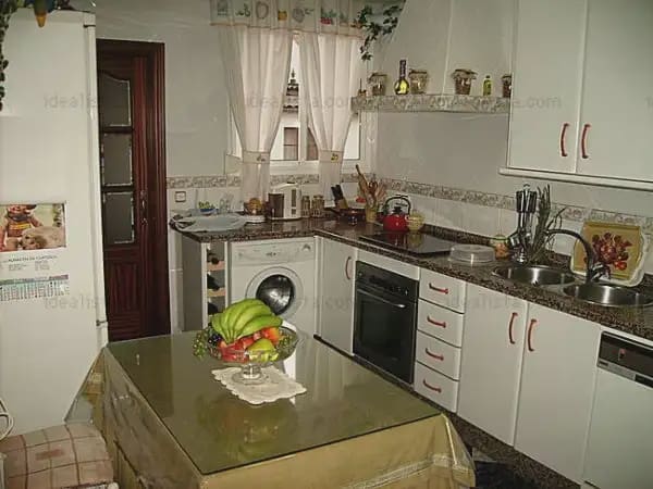4 slaapkamer Flat te koop in Ubrique - € 135.000 (Ref: 10016355)