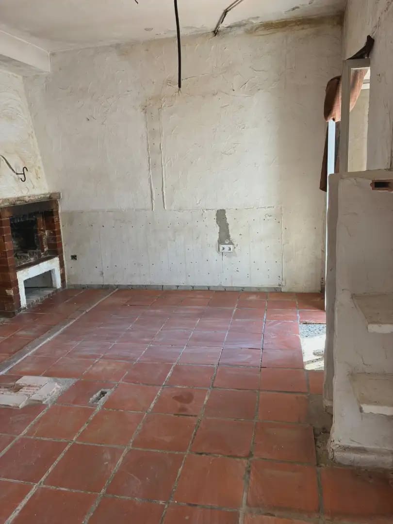 3 slaapkamer Huis te koop in Algar - € 98.000 (Ref: 10016358)