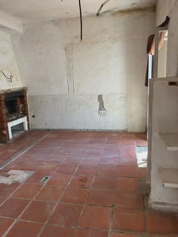 3 slaapkamer Huis te koop in Algar - € 98.000 (Ref: 10016358)