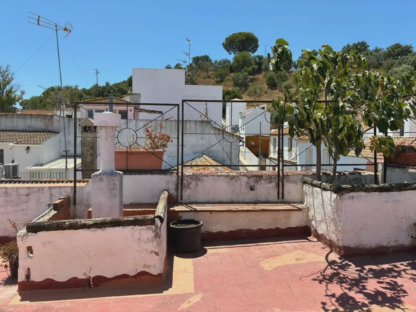 3 slaapkamer Huis te koop in Algar - € 98.000 (Ref: 10016358)