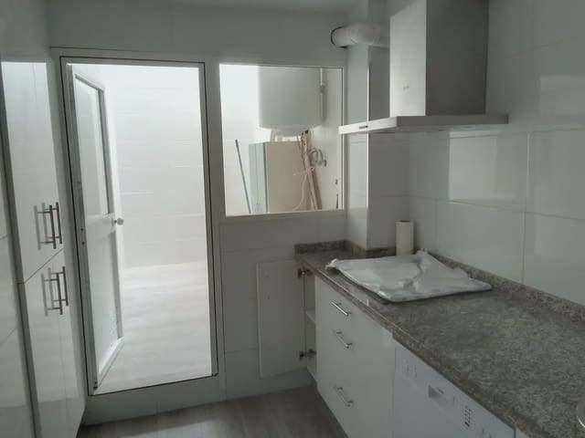 2 bedroom Apartment for sale in Ubrique - € 117,000 (Ref: 10016360)