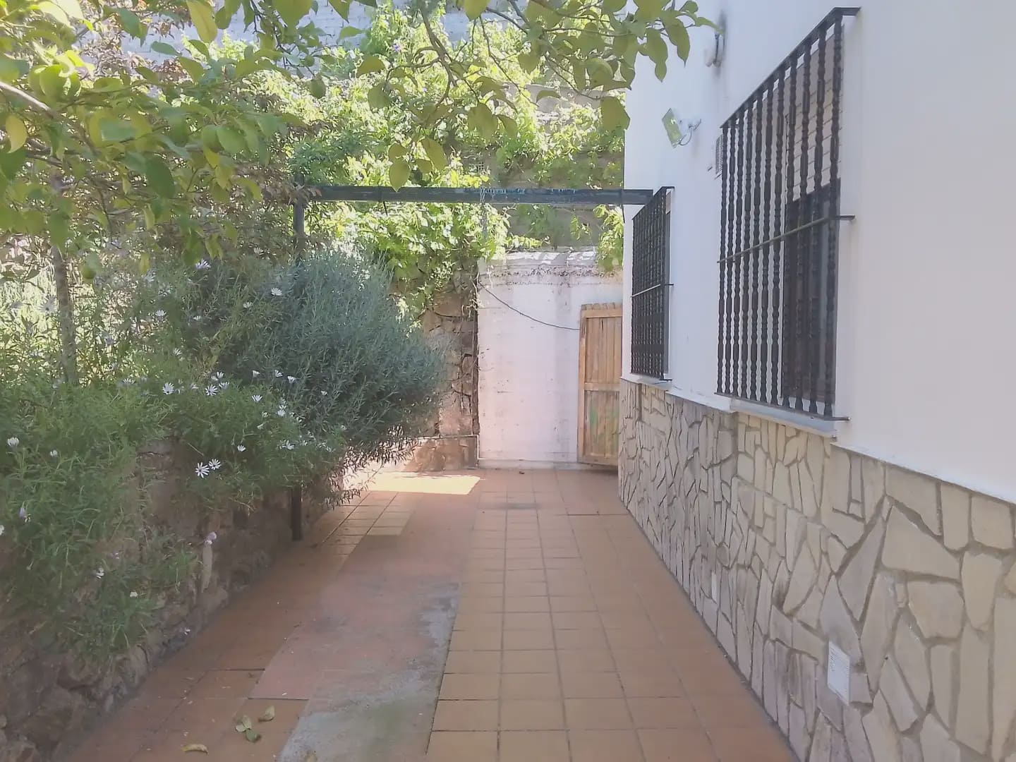 4 soveværelse Villa til salg i Ubrique med garage - € 260.000 (Ref: 10016364)