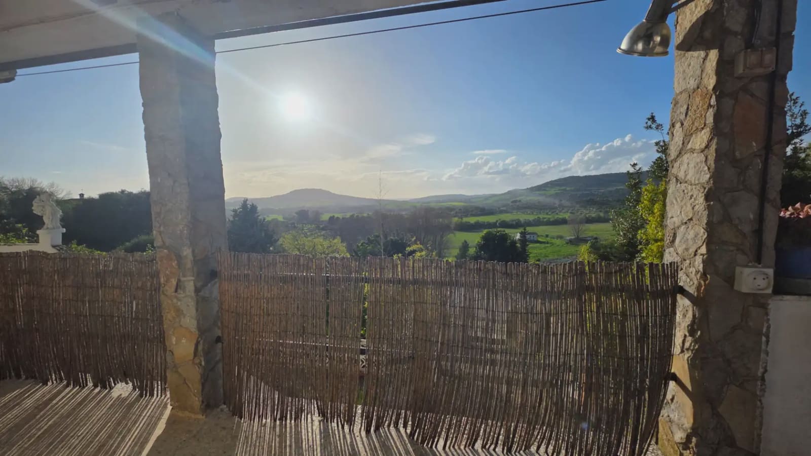 6 soveværelse Finca/Landehus til salg i El Bosque med swimmingpool - € 370.000 (Ref: 10016366)
