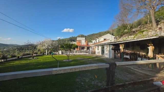 6 soveværelse Finca/Landehus til salg i El Bosque med swimmingpool - € 370.000 (Ref: 10016366)