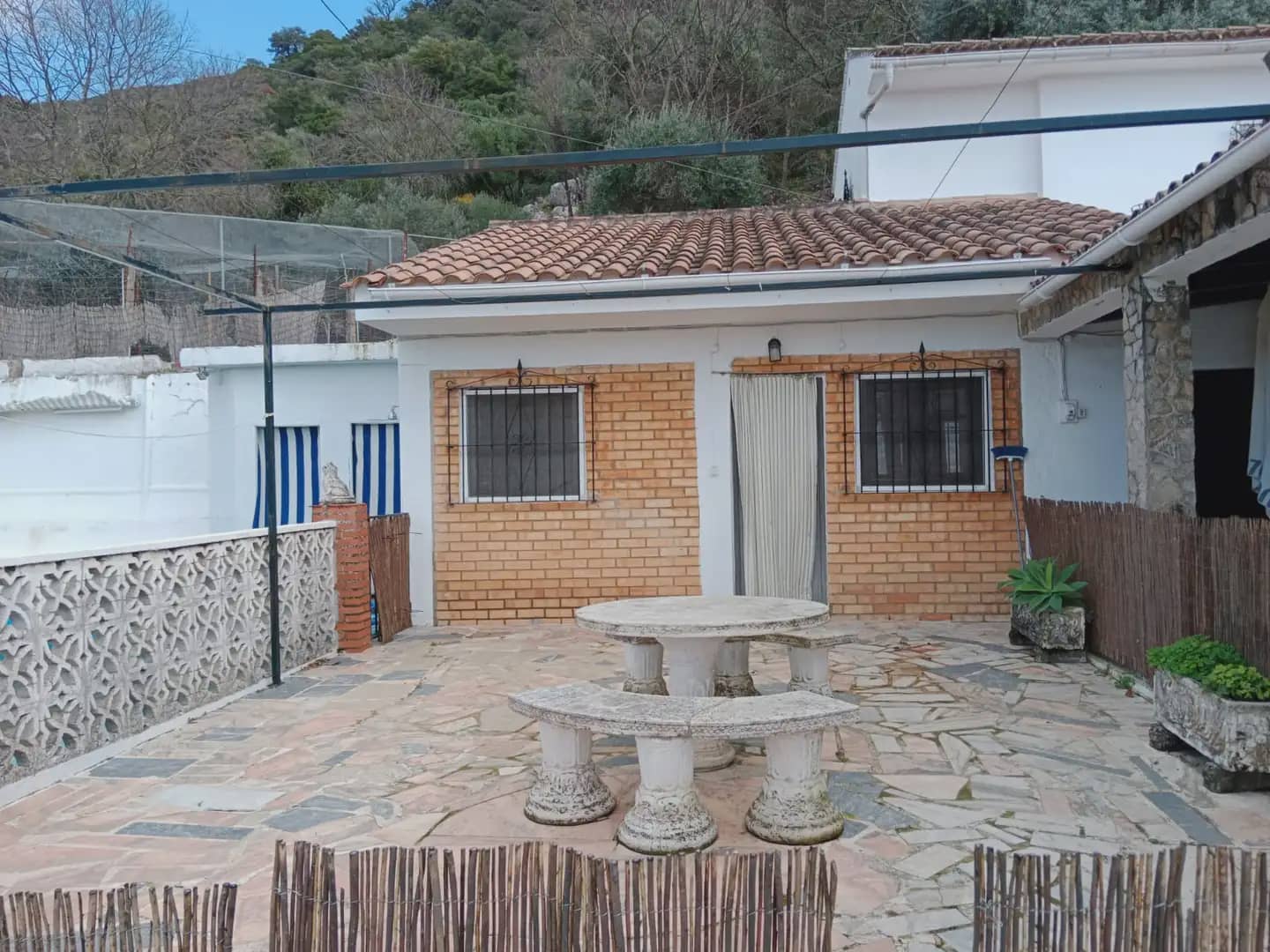 6 soveværelse Finca/Landehus til salg i El Bosque med swimmingpool - € 370.000 (Ref: 10016366)