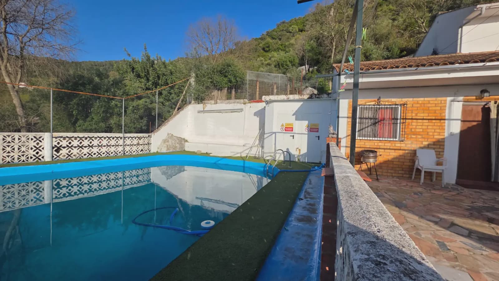 6 soveværelse Finca/Landehus til salg i El Bosque med swimmingpool - € 370.000 (Ref: 10016366)