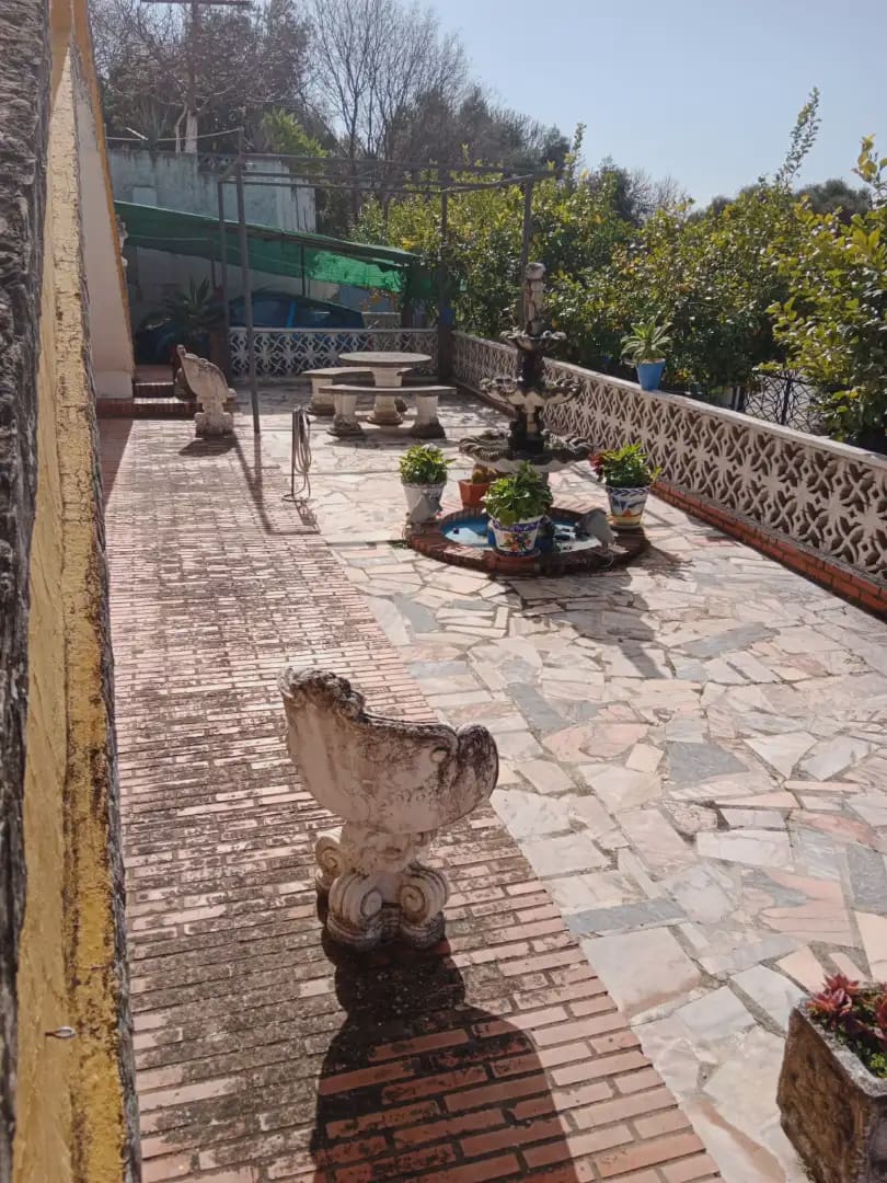 6 soveværelse Finca/Landehus til salg i El Bosque med swimmingpool - € 370.000 (Ref: 10016366)