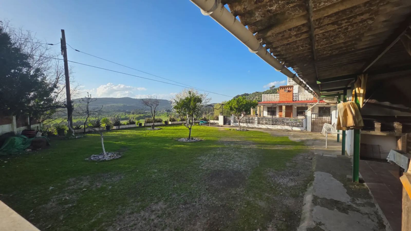 6 soveværelse Finca/Landehus til salg i El Bosque med swimmingpool - € 370.000 (Ref: 10016366)