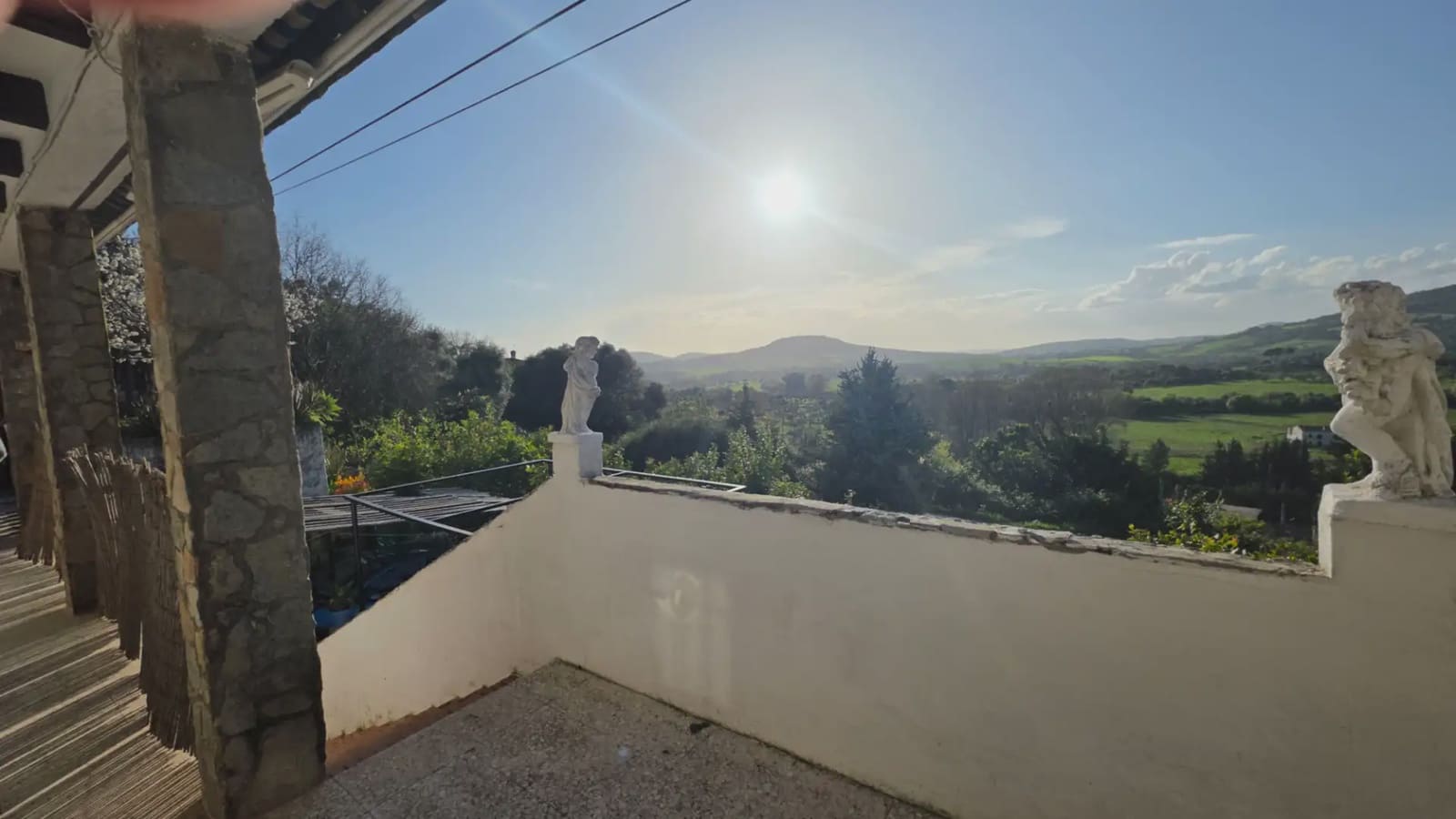 6 soveværelse Finca/Landehus til salg i El Bosque med swimmingpool - € 370.000 (Ref: 10016366)