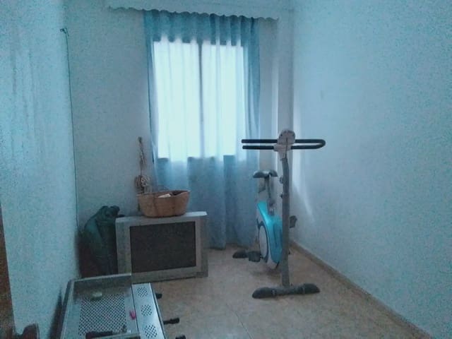 3 chambre Appartement à vendre à Ubrique - 93 000 € (Ref: 10016367)
