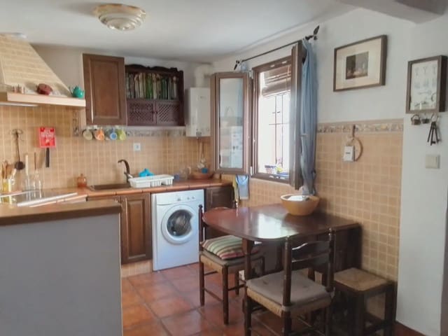 4 slaapkamer Huis te koop in Villaluenga del Rosario - € 120.000 (Ref: 10016370)