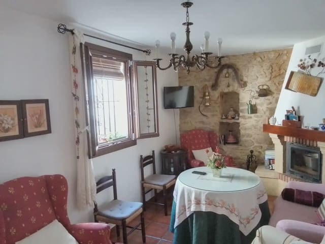 4 slaapkamer Huis te koop in Villaluenga del Rosario - € 120.000 (Ref: 10016370)