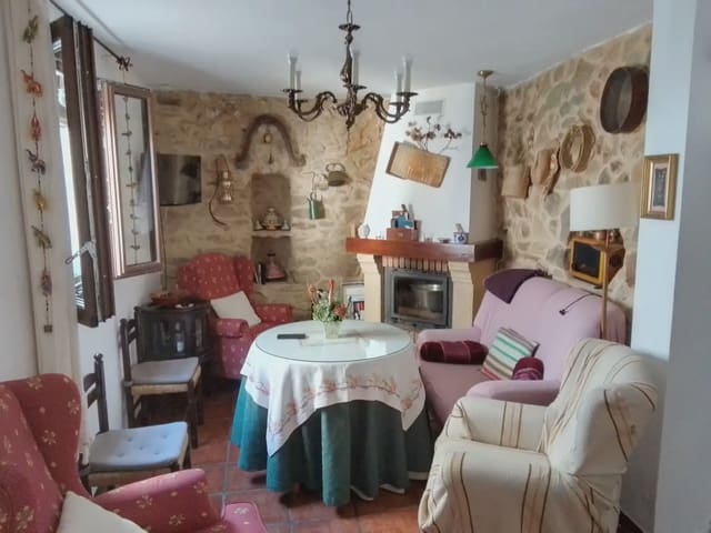 4 slaapkamer Huis te koop in Villaluenga del Rosario - € 120.000 (Ref: 10016370)