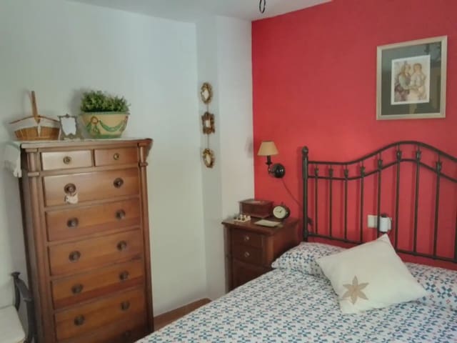 4 slaapkamer Huis te koop in Villaluenga del Rosario - € 120.000 (Ref: 10016370)