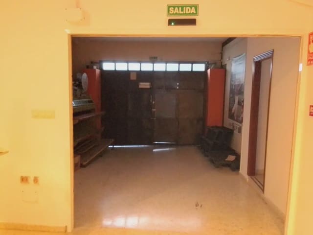 Commerciale in vendita in Ubrique - 1.200.000 € (Rif: 10016372)