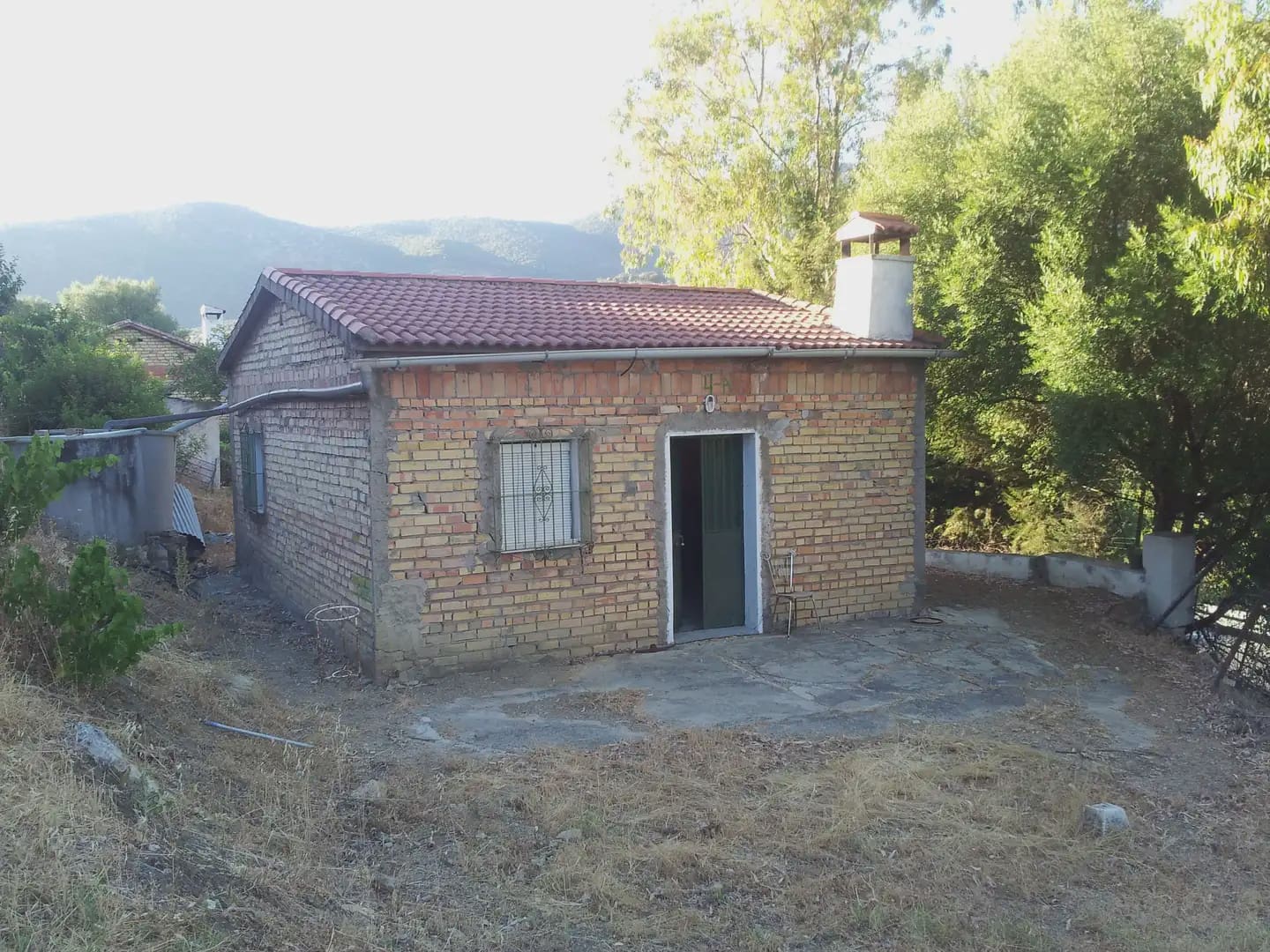 2 sypialnia Finka/Dom wiejski na sprzedaż w Ubrique - 48 500 € (Ref: 10016373)