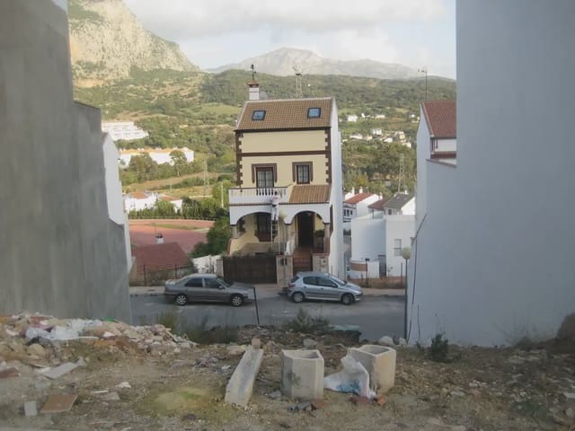Solar/Parcela en Ubrique en venta - 82.760 € (Ref: 10016376)