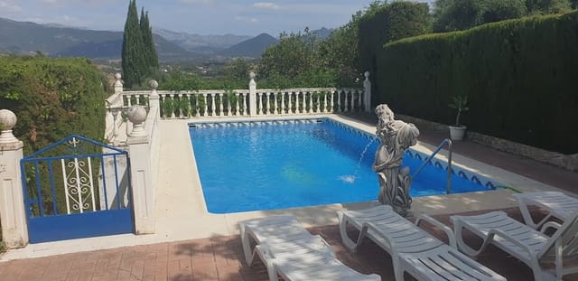 Finca/Casa di Campagna in vendita in Prado del Rey - 300.000 € (Rif: 10016377)