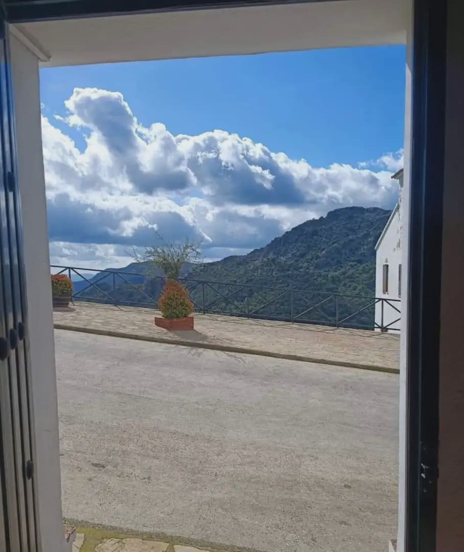 3 soverom Leilighet til salgs i Benaocaz - € 100 000 (Ref: 10016385)